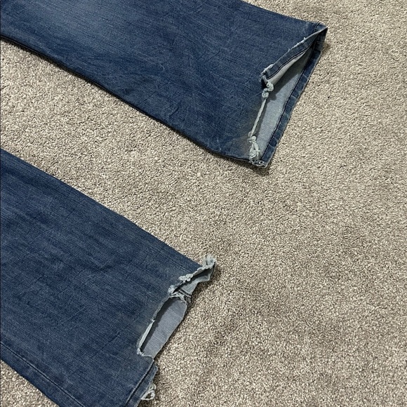 Vintage Guess Premium Flared Jeans 2000s - Picture 9 of 9